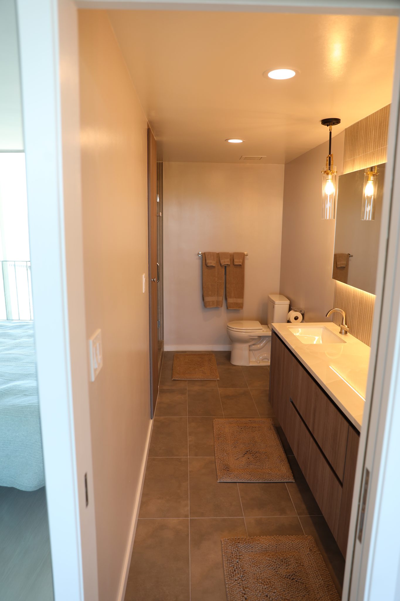 Primary bath from the doorway